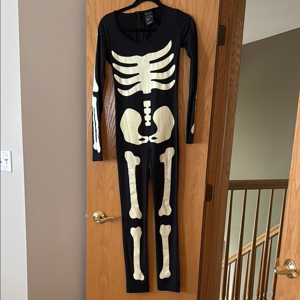 Leg Avenue Glow in the Dark Skeleton Bodysuit